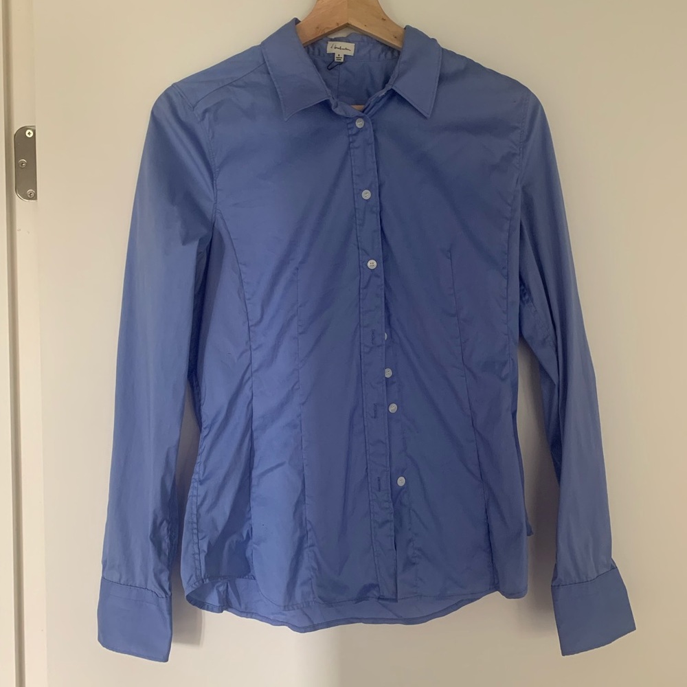 Aritizia Button Up Women’s Top